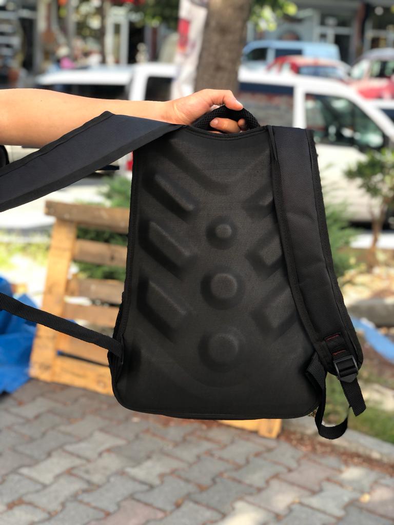 3719 SIRT ÇANTASI YARASA 4 BÖLMELİ